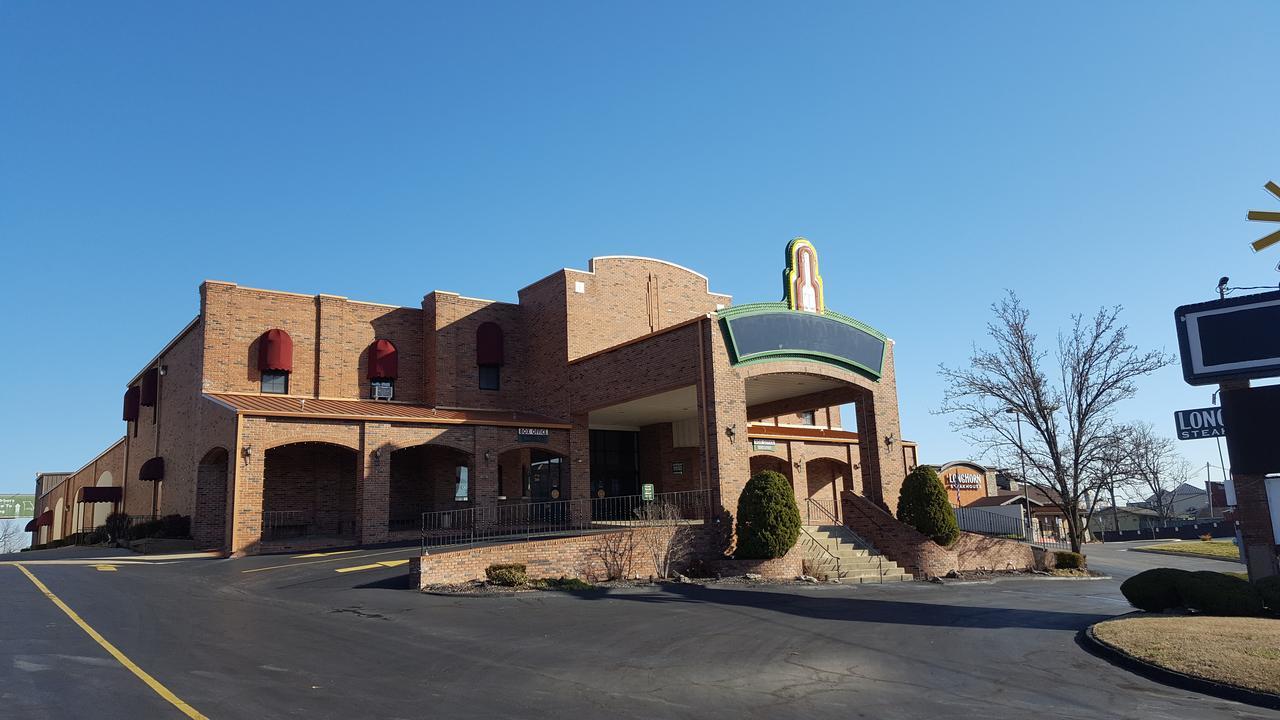 Baldknobbers Motor Inn Branson Bagian luar foto