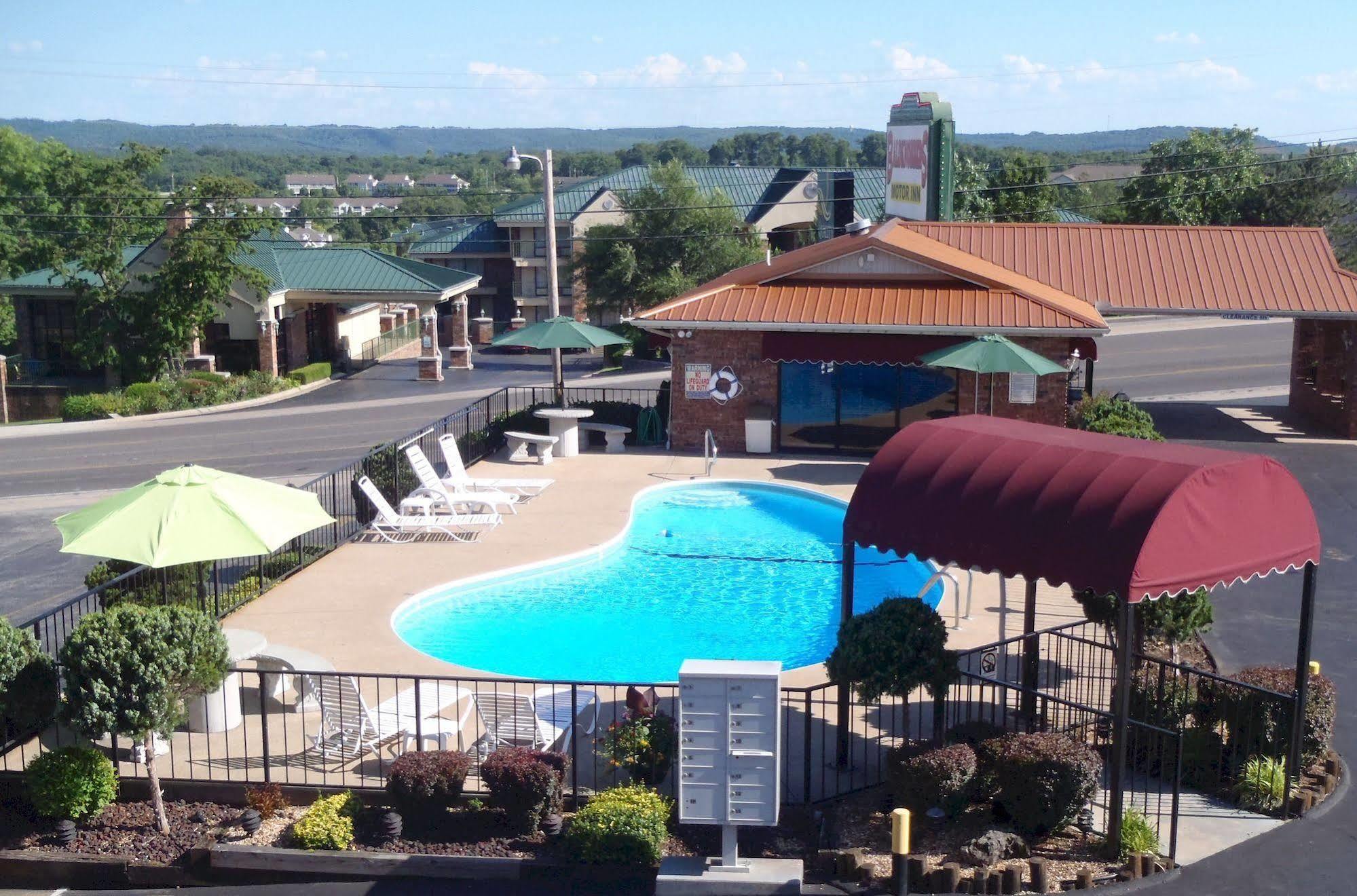 Baldknobbers Motor Inn Branson Bagian luar foto