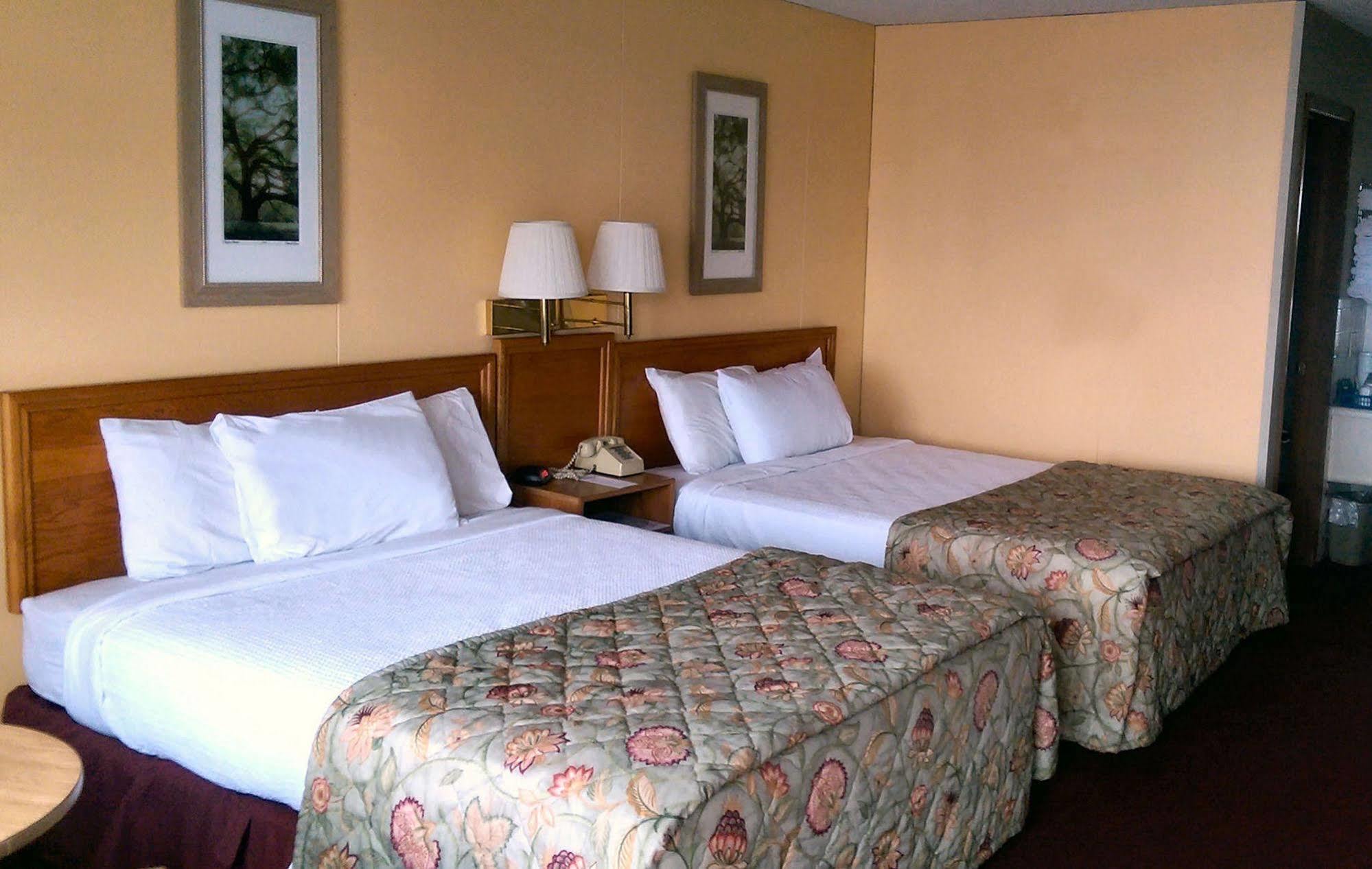 Baldknobbers Motor Inn Branson Bagian luar foto